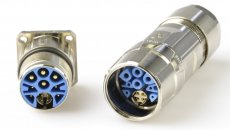 Snel datatransport aan hoog vermogen met de all-in-one M23 hybride connector van Hummel