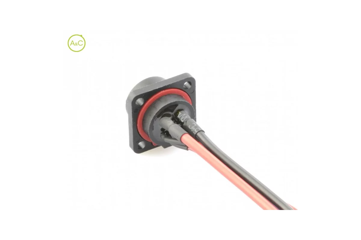 Most compact Higo battery connector with integrated sealing