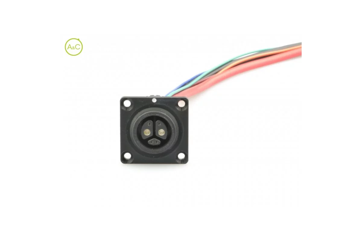 New Higo flexible battery connectors facilitate easy plugging without magnetics