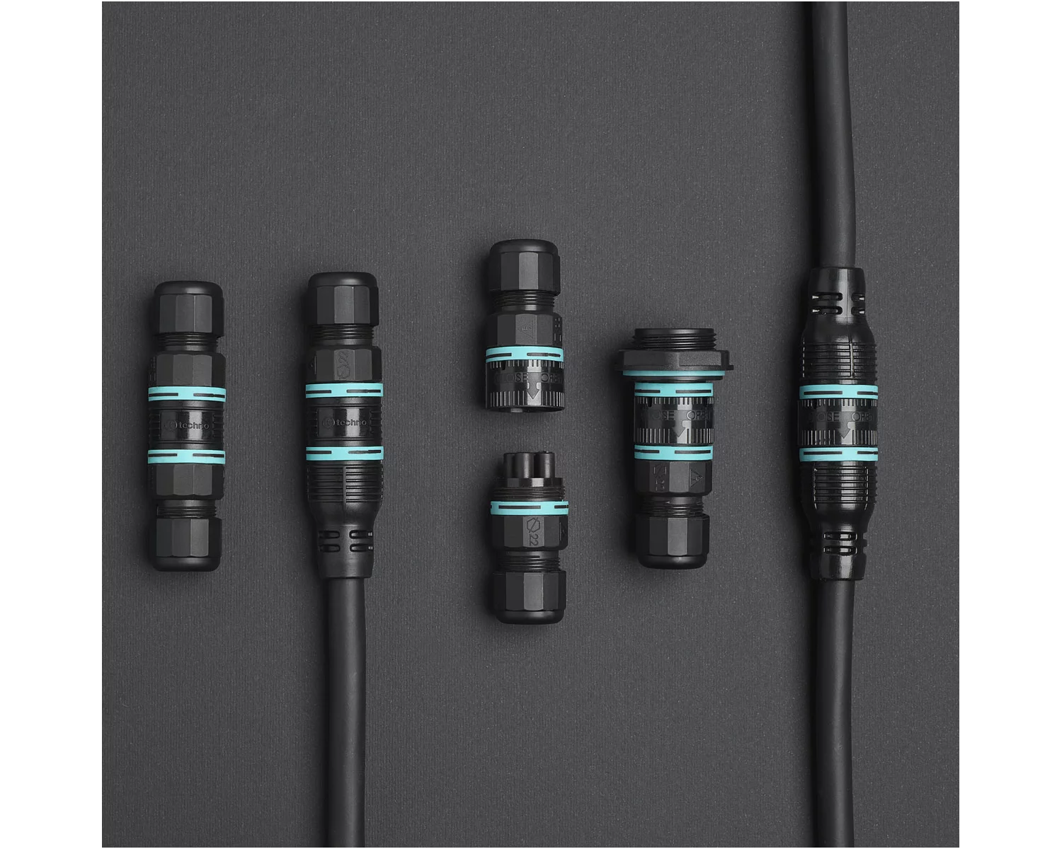 Waterproof plug & socket connectors 