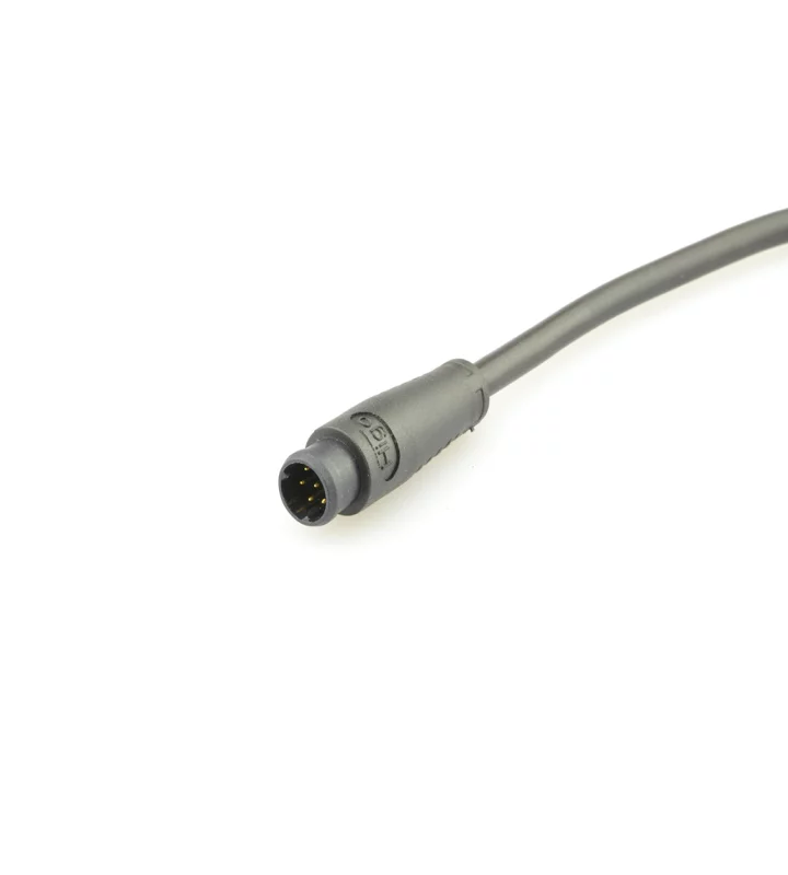Male cable connector
