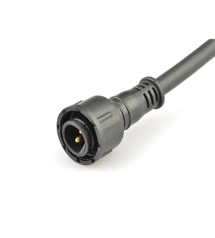 Male cable connector