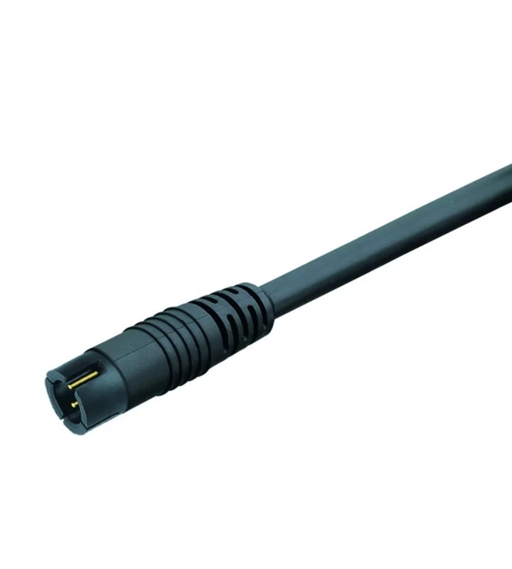 Male cable connector