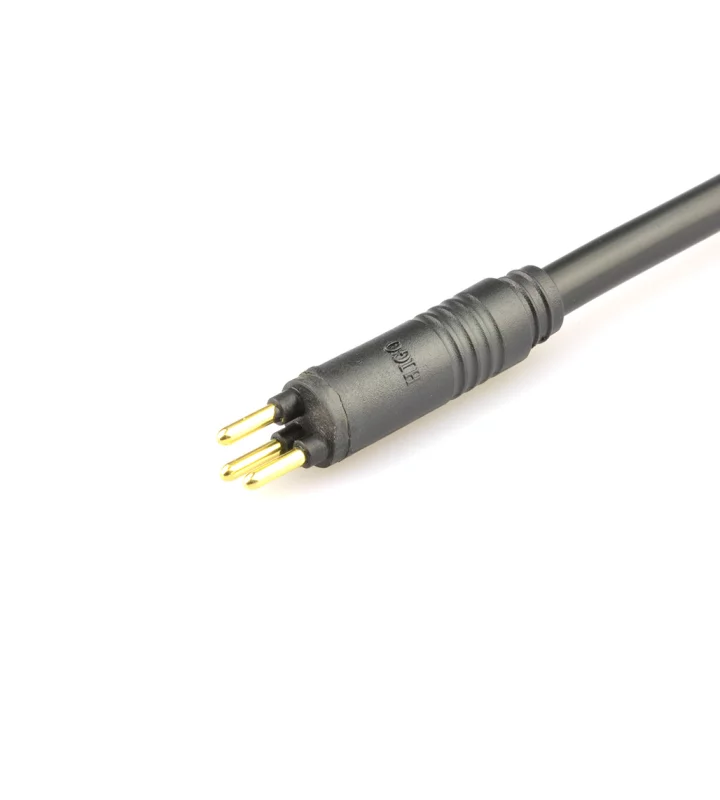 Male cable connector