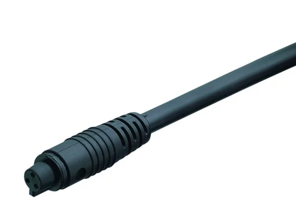 Female cable connector