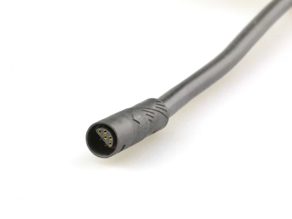 Male cable connector