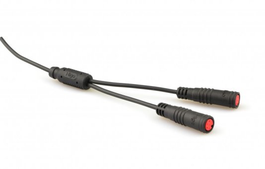 With its compact size the new splitter cable from Higo perfectly fits e-bike frames