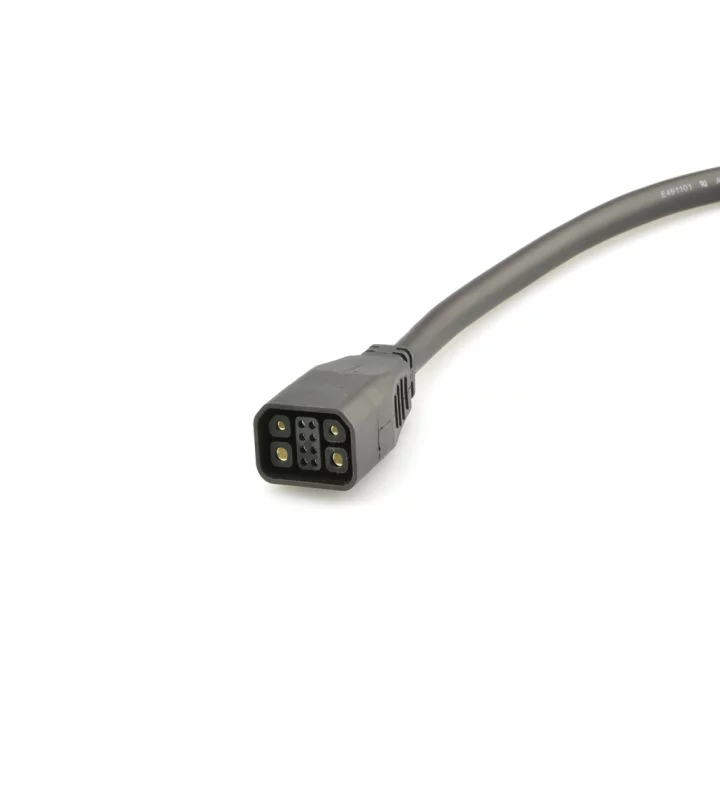 Female cable connector