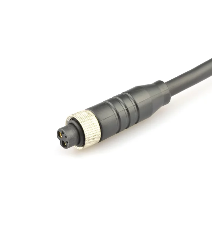 Female cable connector