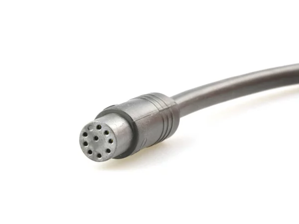 Main female cable connector